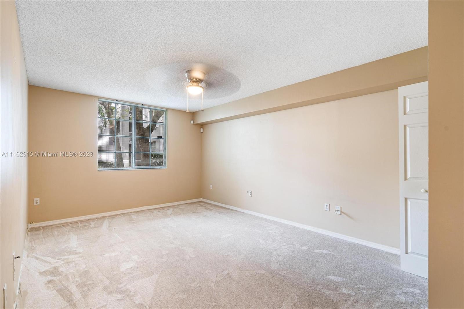 DEVONAIRE CONDO AT PEMBRO - Residential Lease