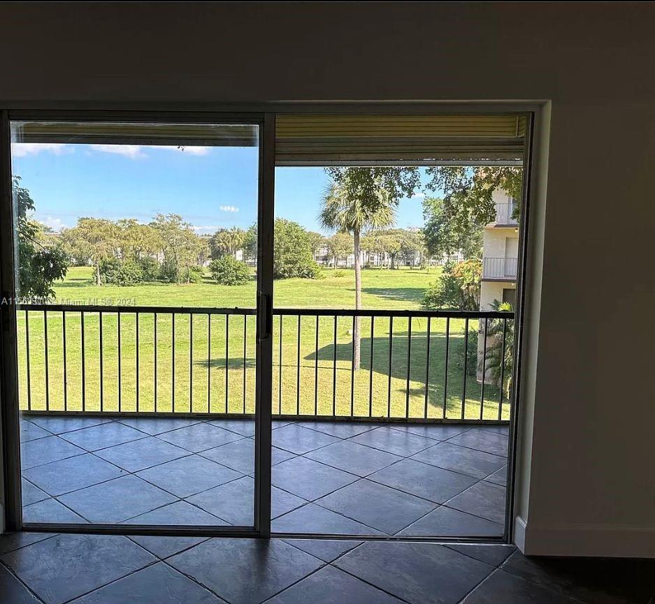 INVERRARY COUNTRY CLUB - Residential
