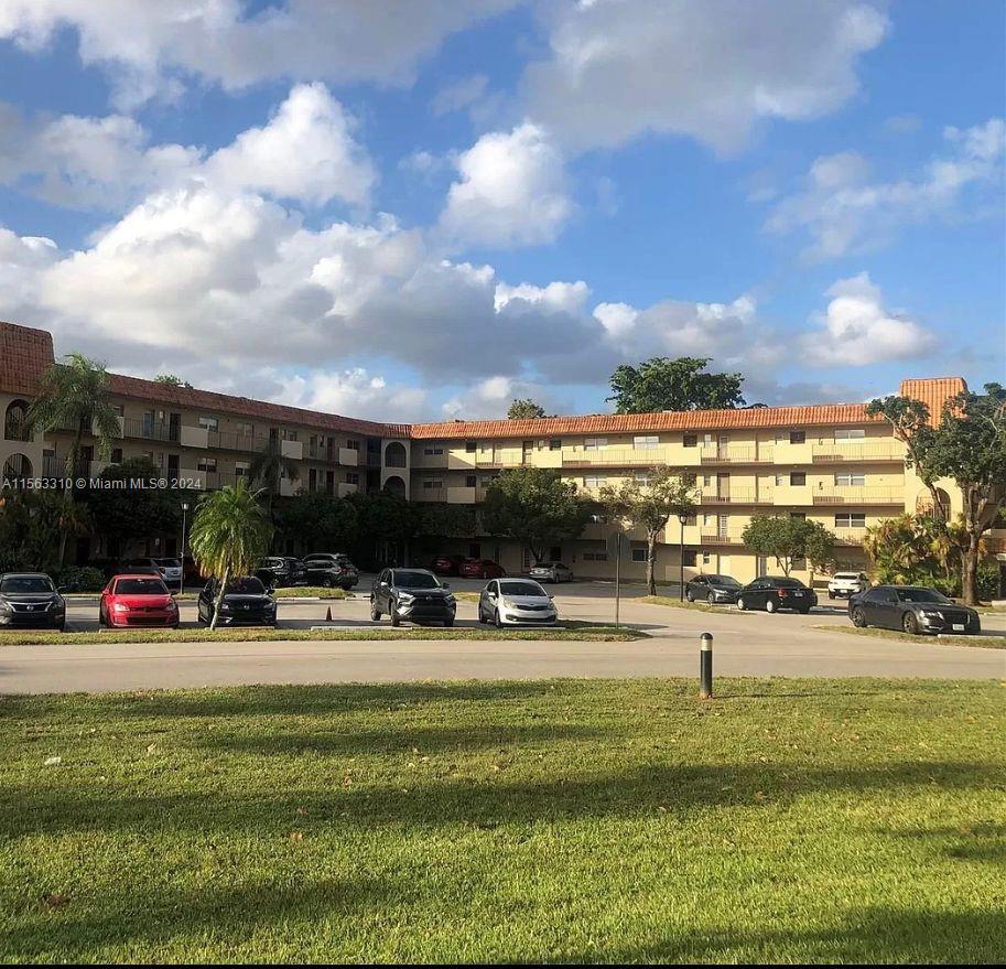 INVERRARY COUNTRY CLUB - Residential