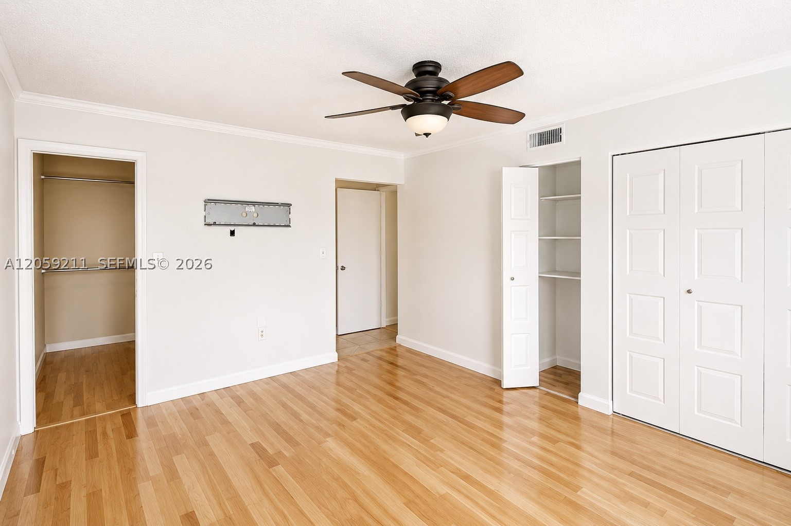 PLANTATION CLUB B CONDO - Residential