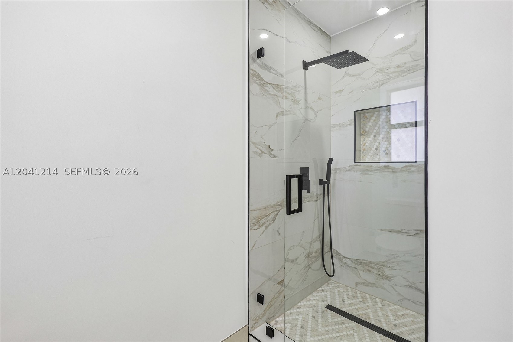 FALCONS LEA - Residential