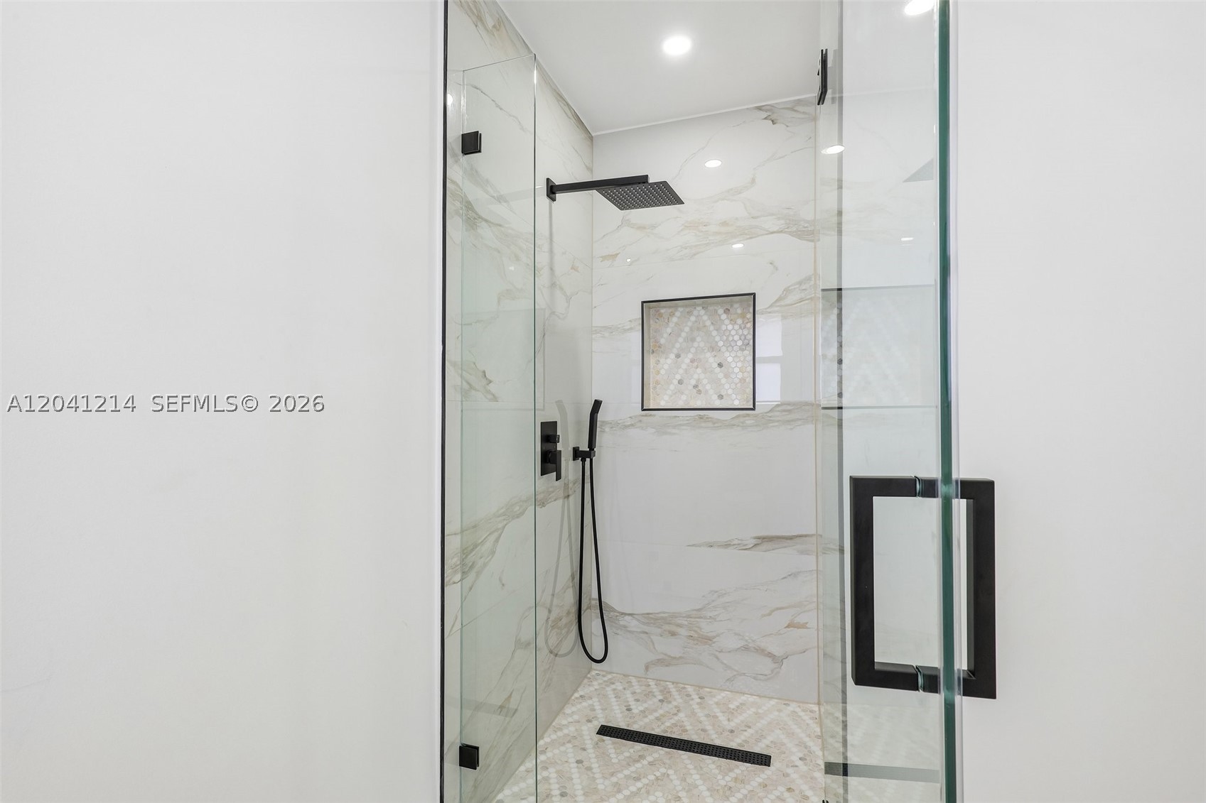 FALCONS LEA - Residential