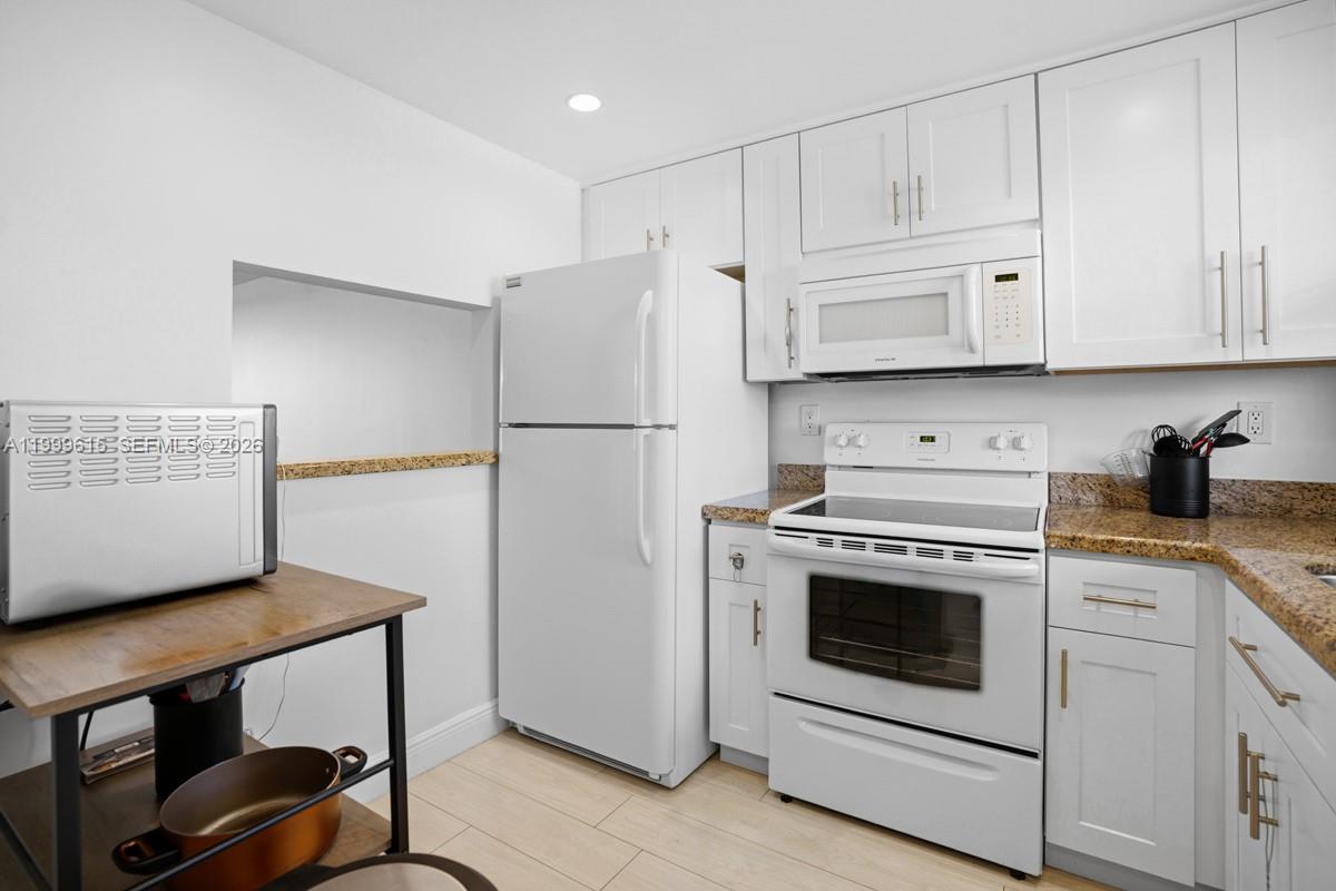 ROYAL PARK GARDENS III-M - Residential