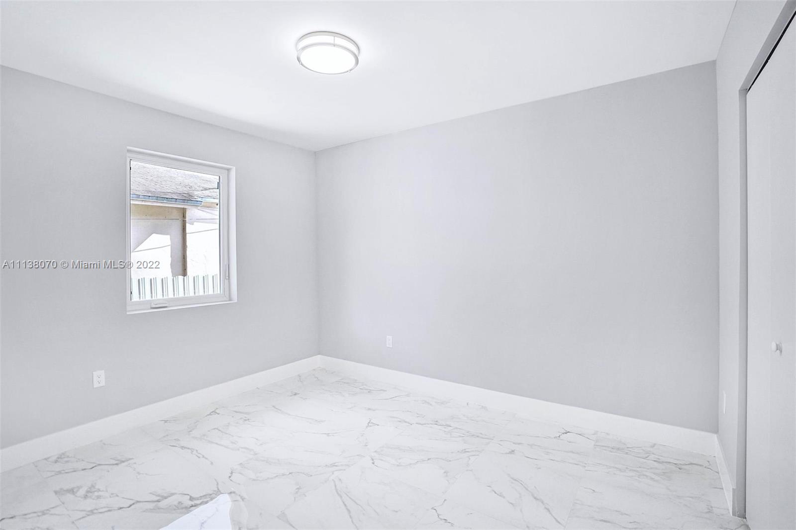 LA PALOMA - Residential Lease