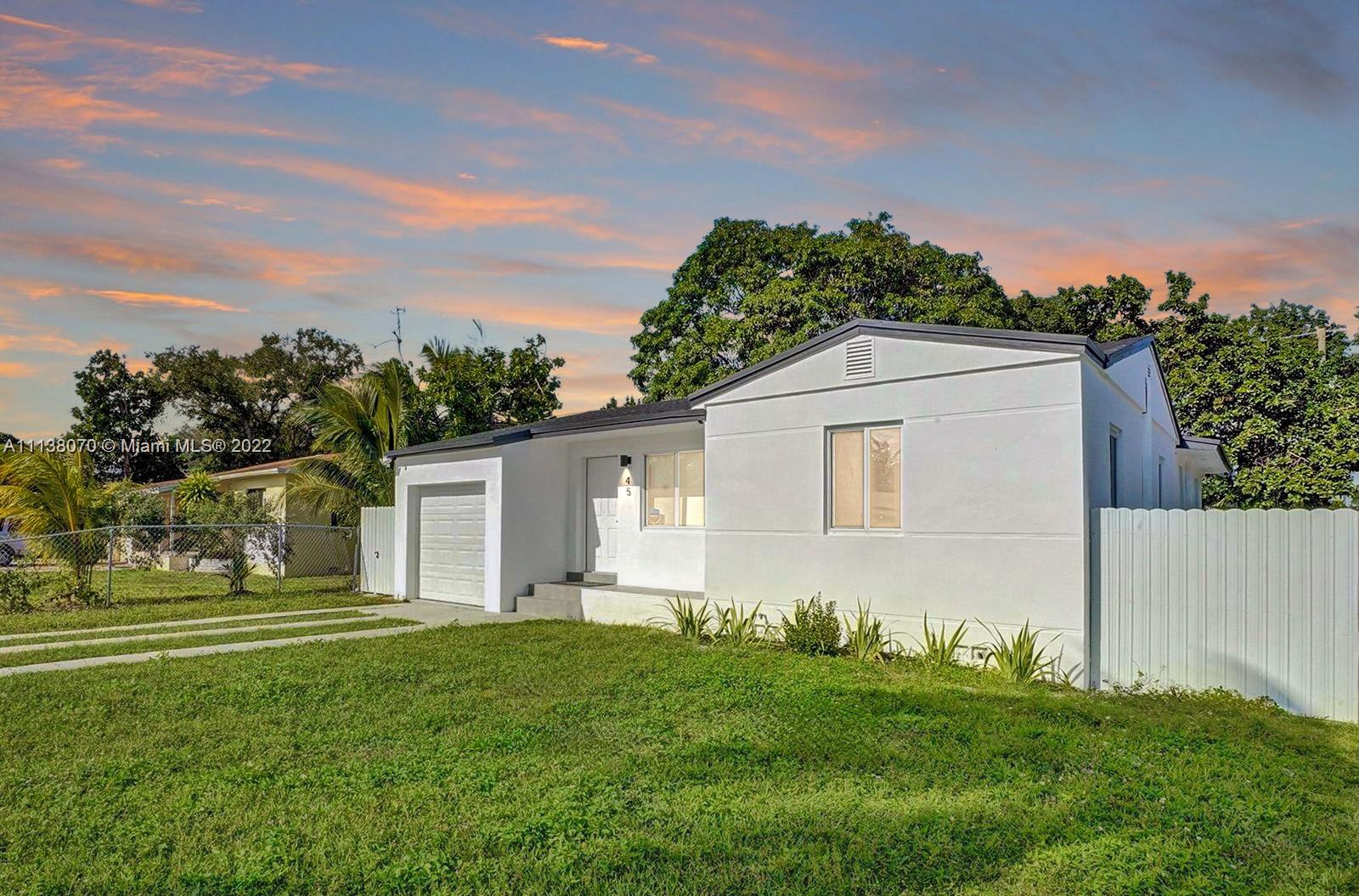 LA PALOMA - Residential Lease