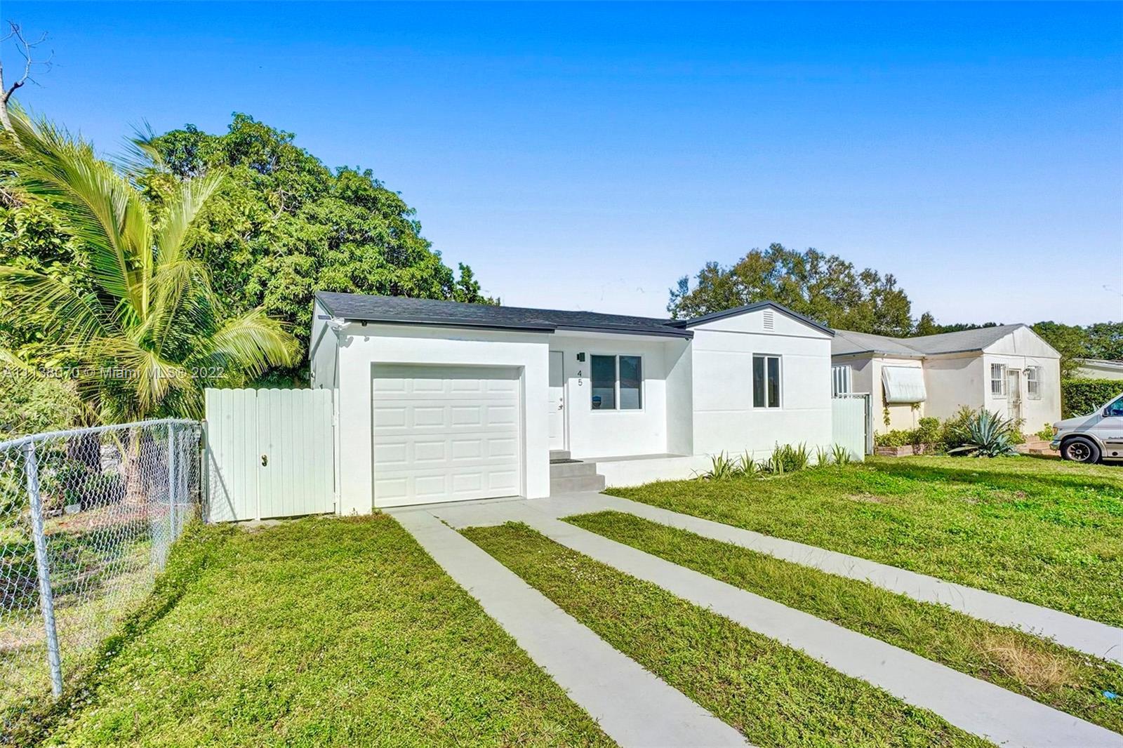 LA PALOMA - Residential Lease