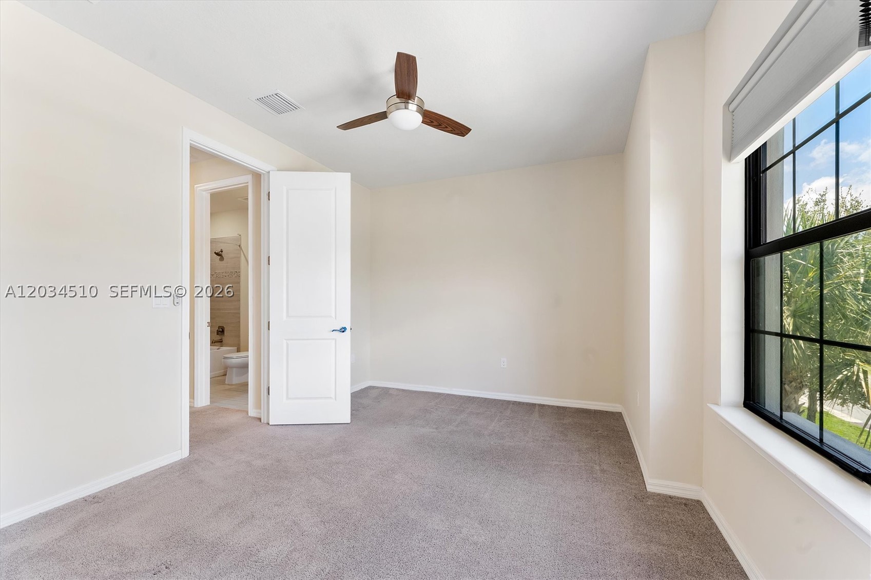 OAK TREE PROPERTY REDEVEL - Residential Lease