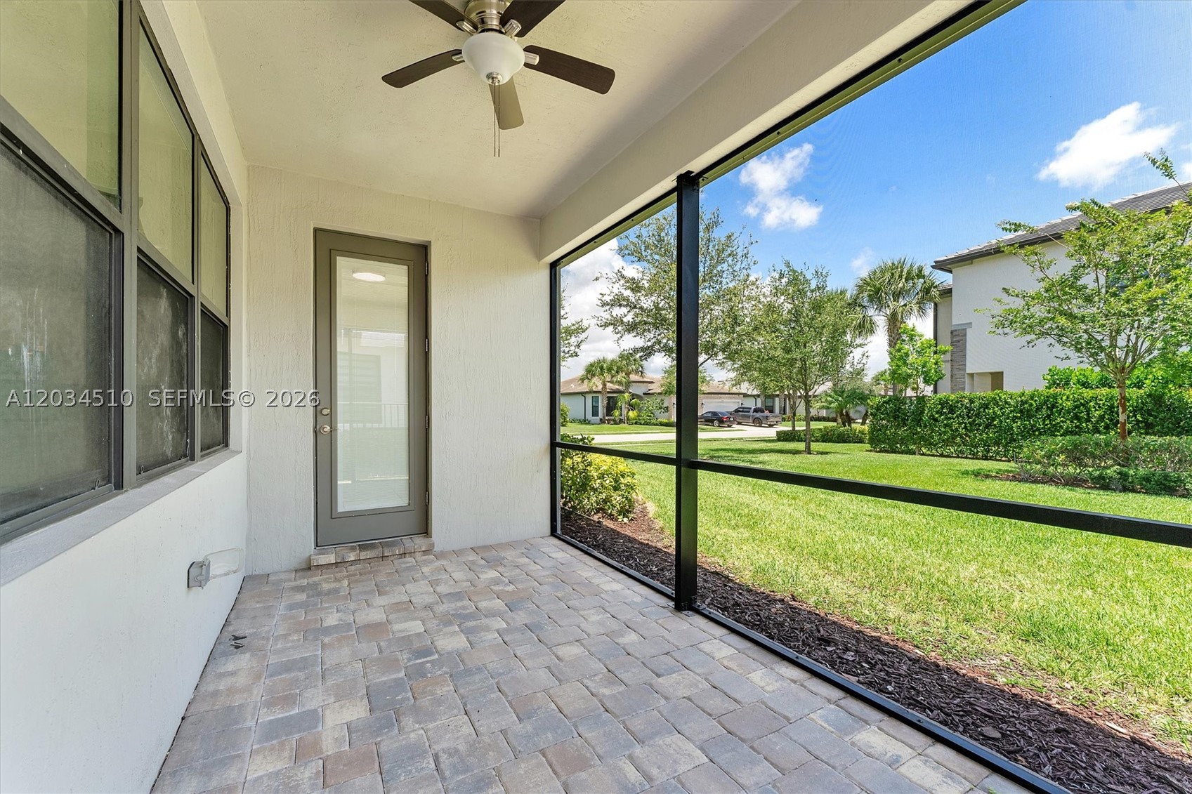 OAK TREE PROPERTY REDEVEL - Residential Lease