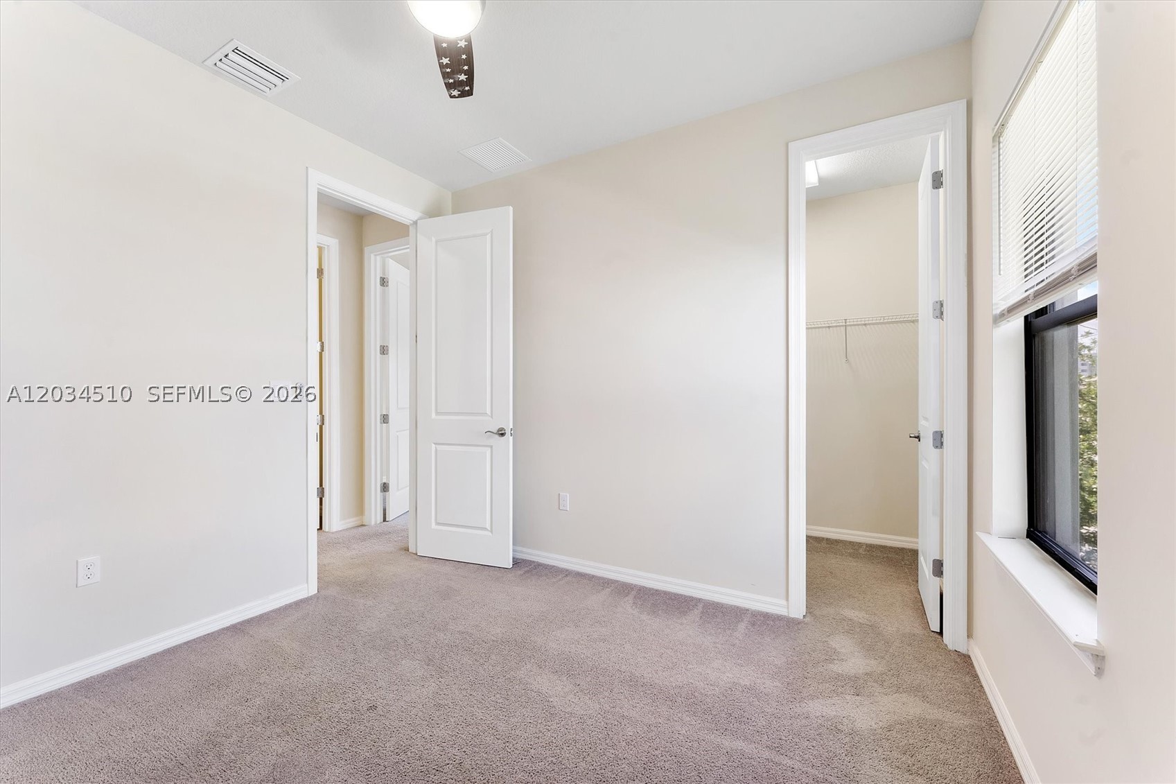 OAK TREE PROPERTY REDEVEL - Residential Lease