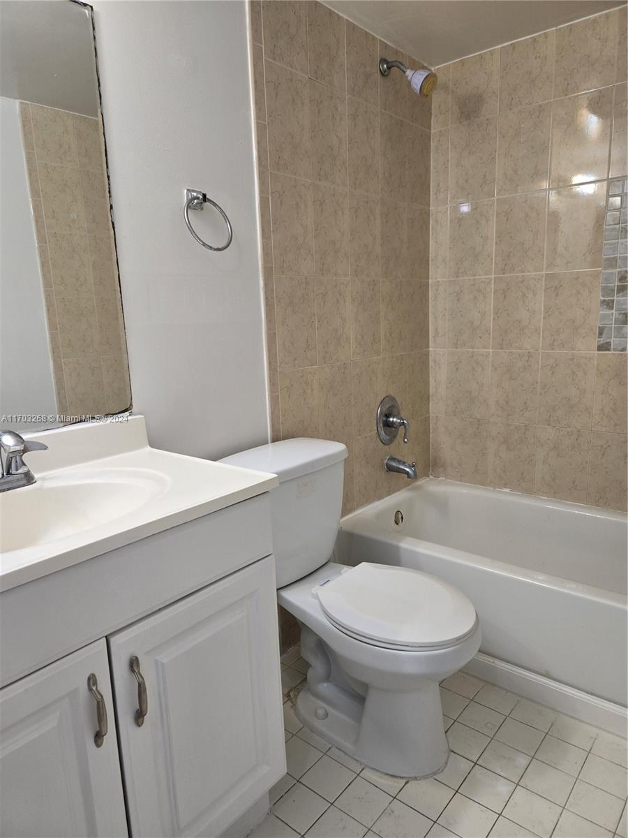 MIRAMAR CLUB CONDOMINIUM - Residential Lease