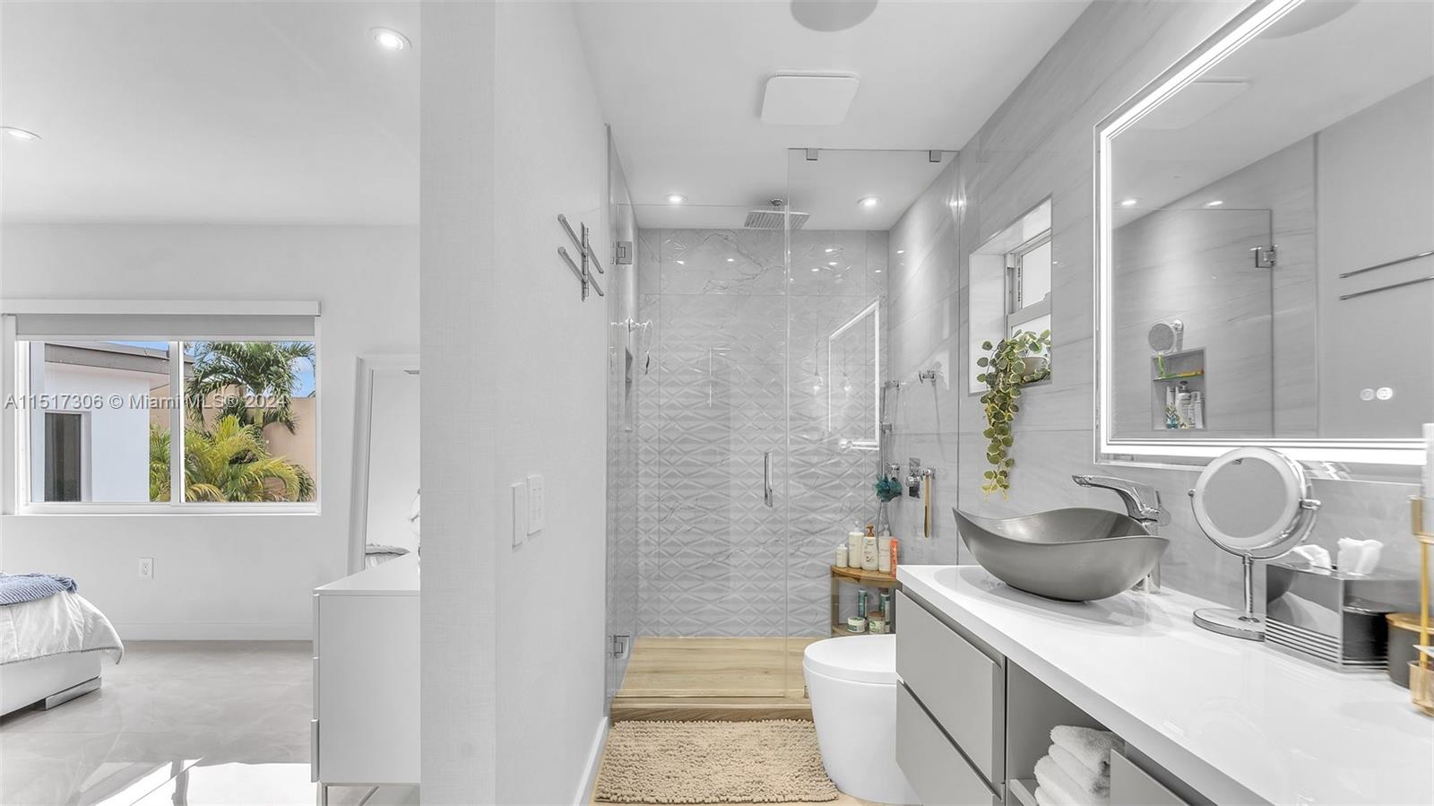 FONTAINEBLEAU PARK WEST V - Residential