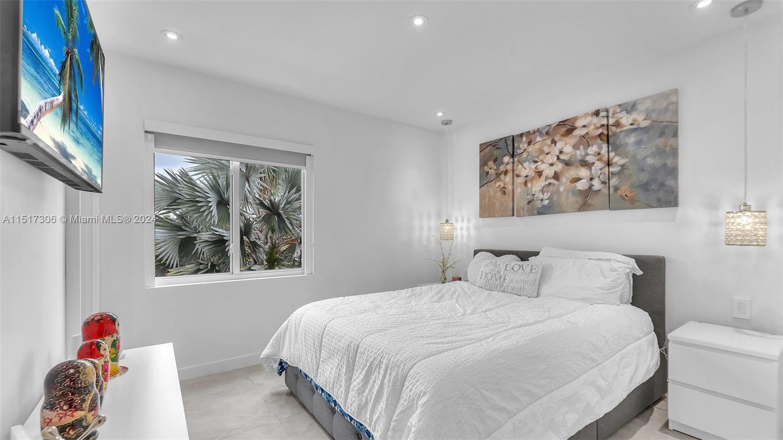FONTAINEBLEAU PARK WEST V - Residential