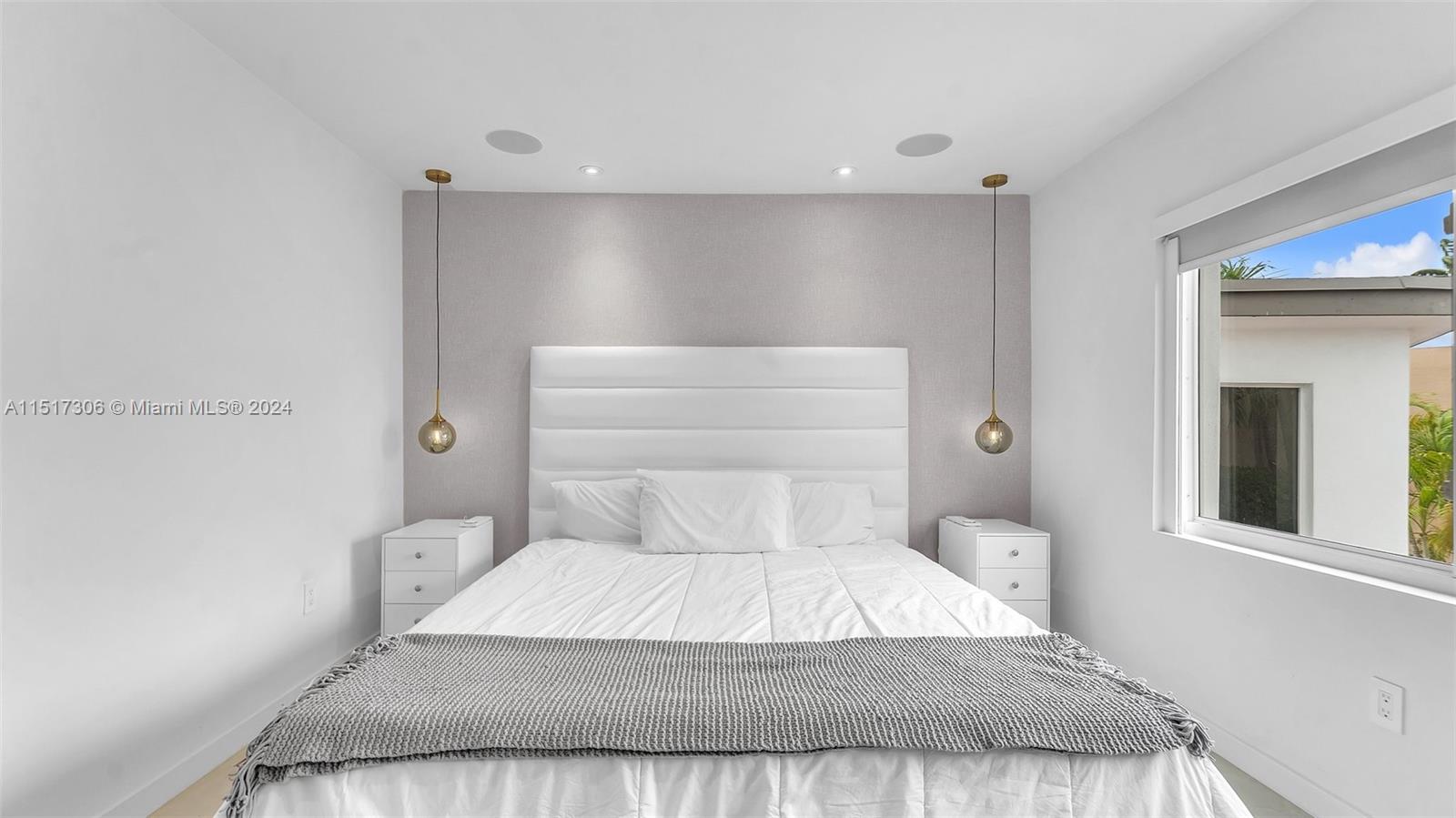 FONTAINEBLEAU PARK WEST V - Residential