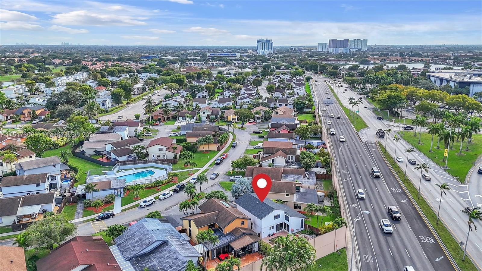 FONTAINEBLEAU PARK WEST V - Residential
