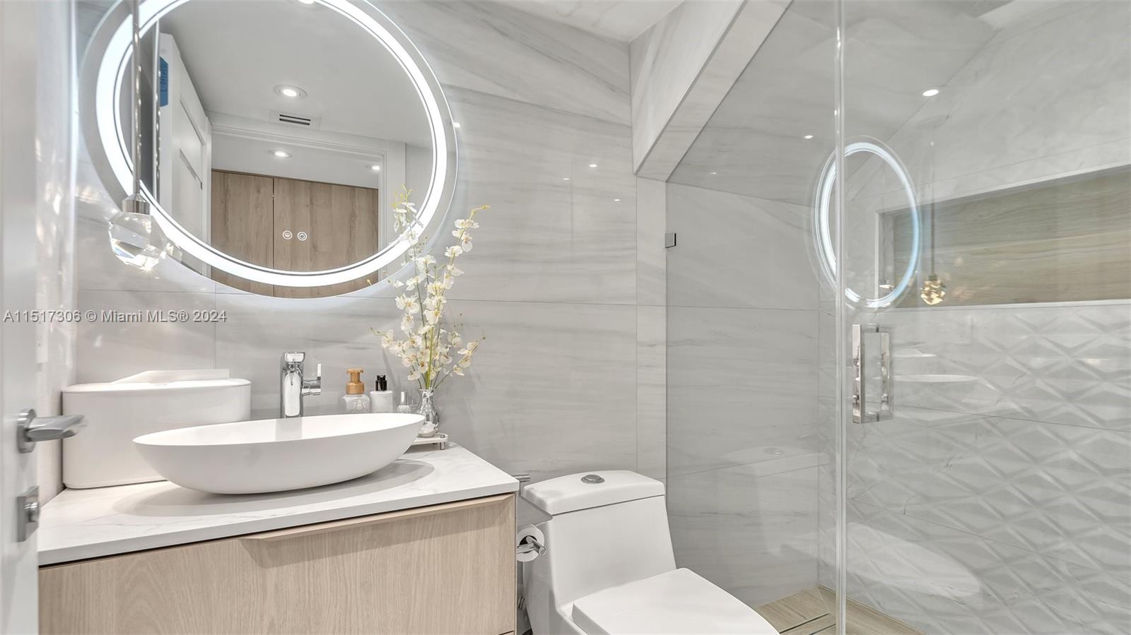 FONTAINEBLEAU PARK WEST V - Residential