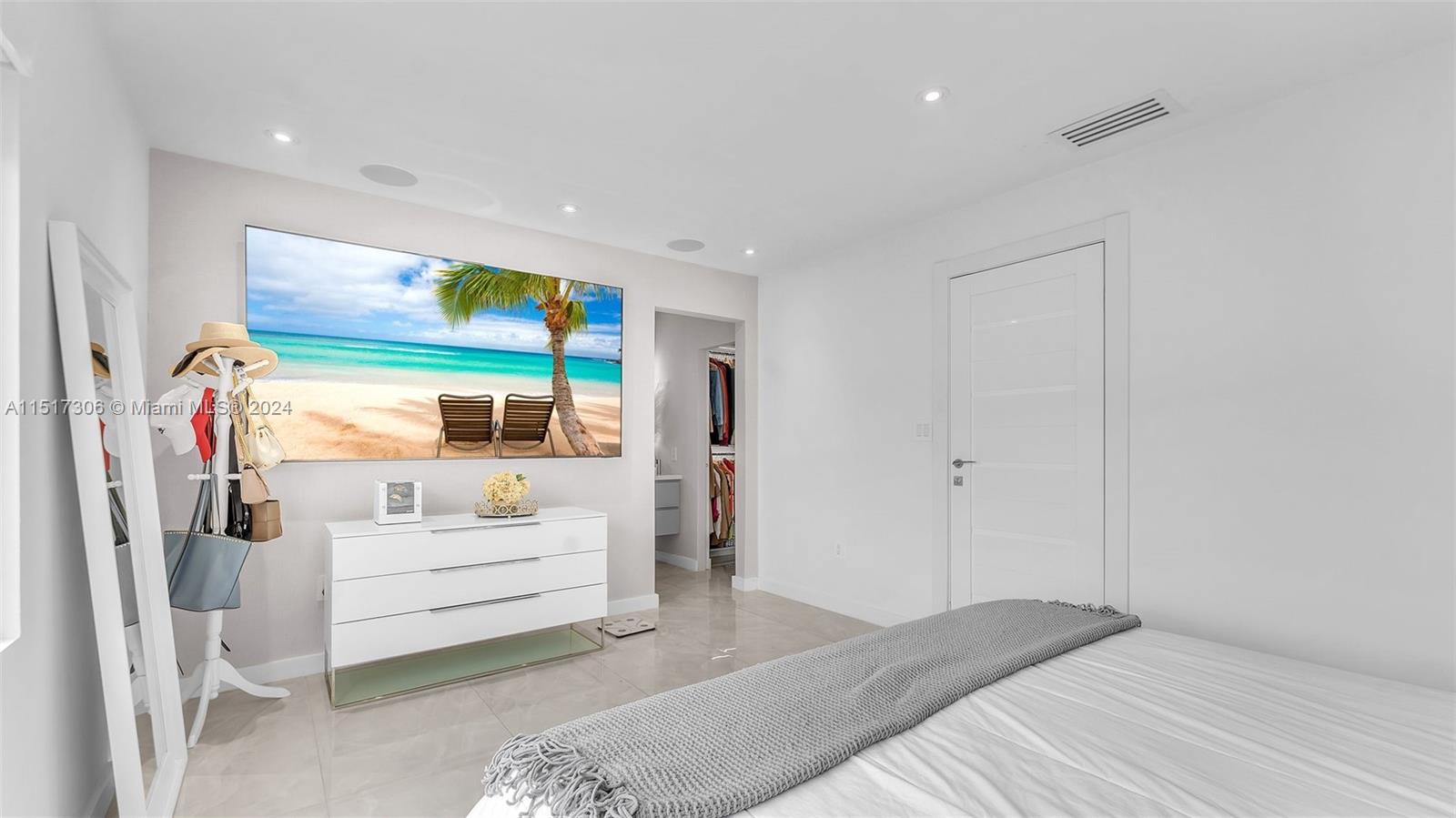 FONTAINEBLEAU PARK WEST V - Residential