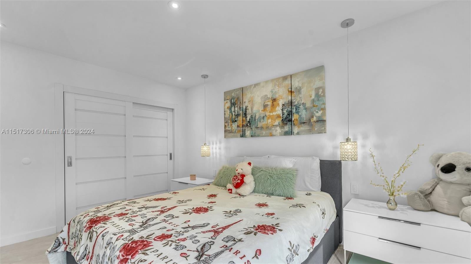 FONTAINEBLEAU PARK WEST V - Residential