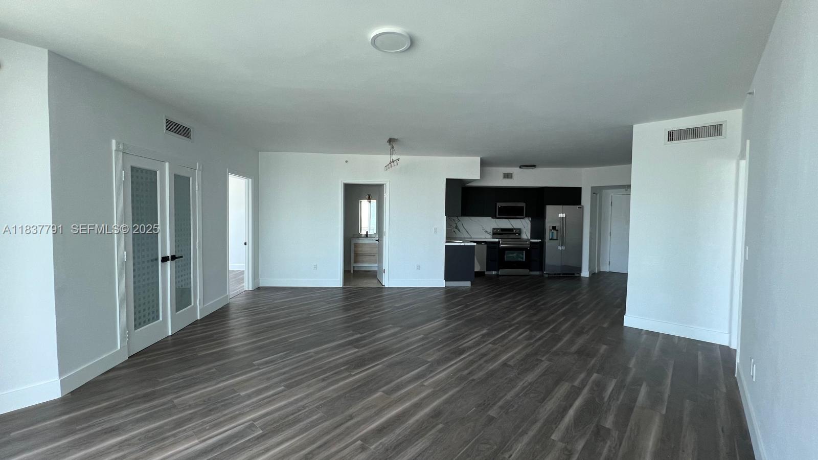 WIND CONDO - Residential