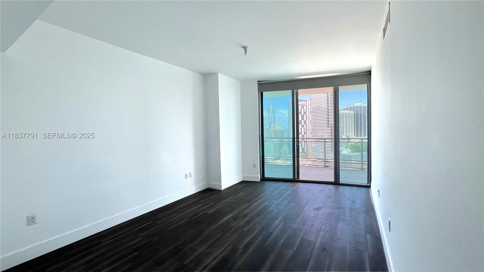 WIND CONDO - Residential