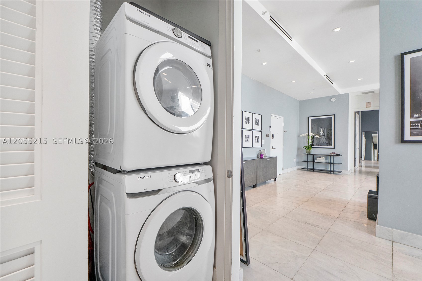 THE MERIDIAN CONDO - Residential