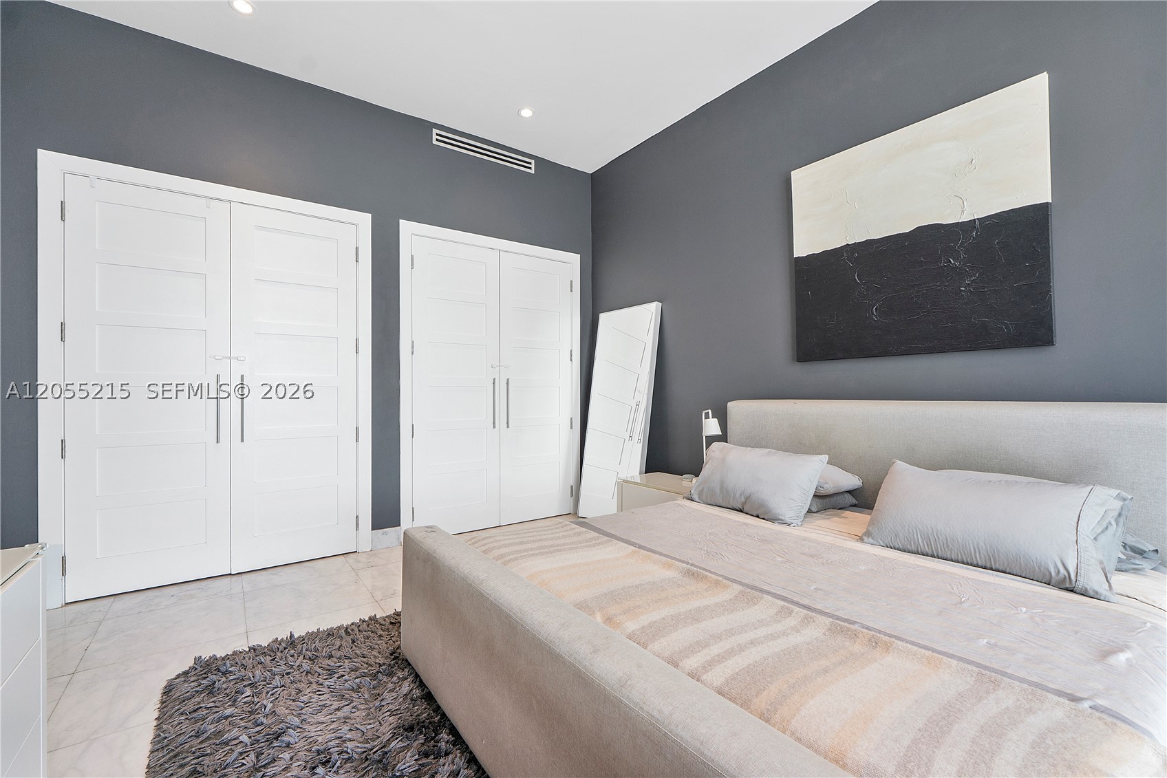 THE MERIDIAN CONDO - Residential