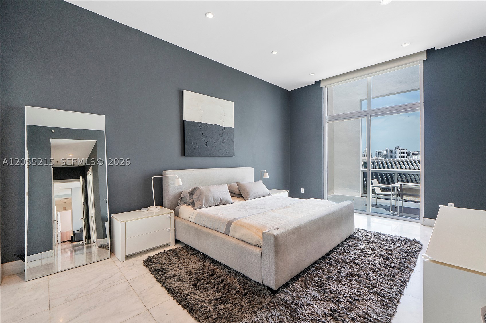 THE MERIDIAN CONDO - Residential