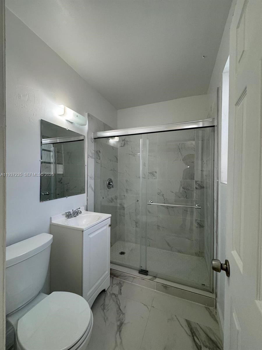 INDIANA PARK - Residential Income