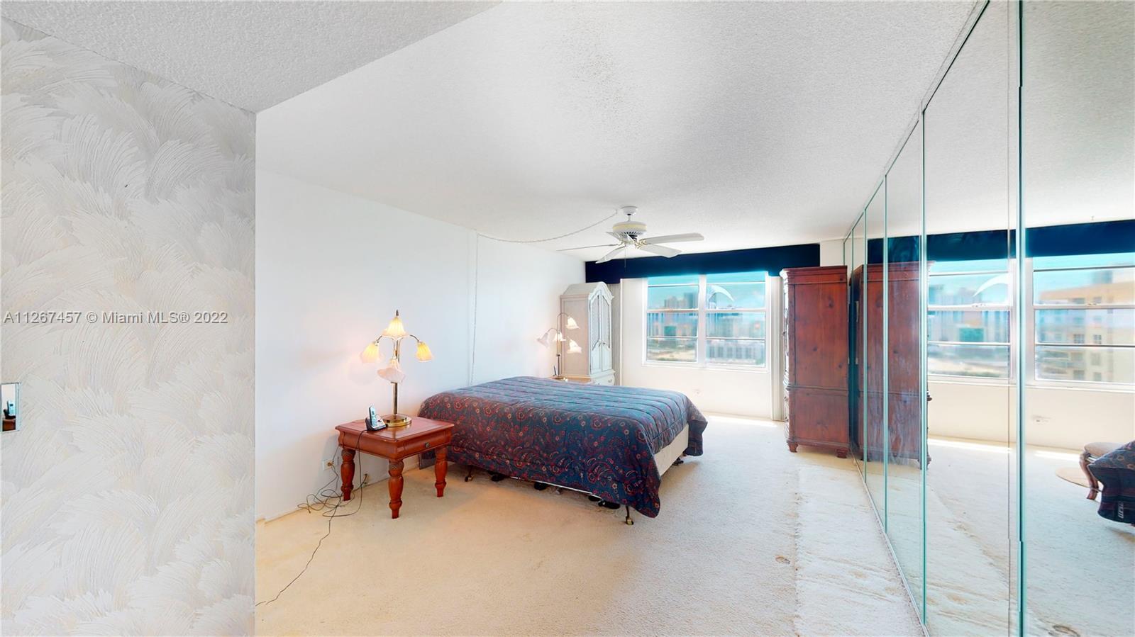 WINSTON TOWERS 400 CONDO - Residential