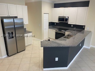 SILVER LAKES PHASE III - Residential Lease