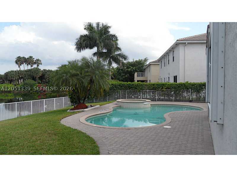 SILVER LAKES PHASE III - Residential Lease