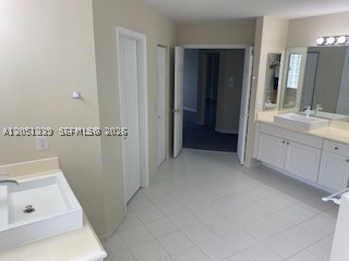 SILVER LAKES PHASE III - Residential Lease