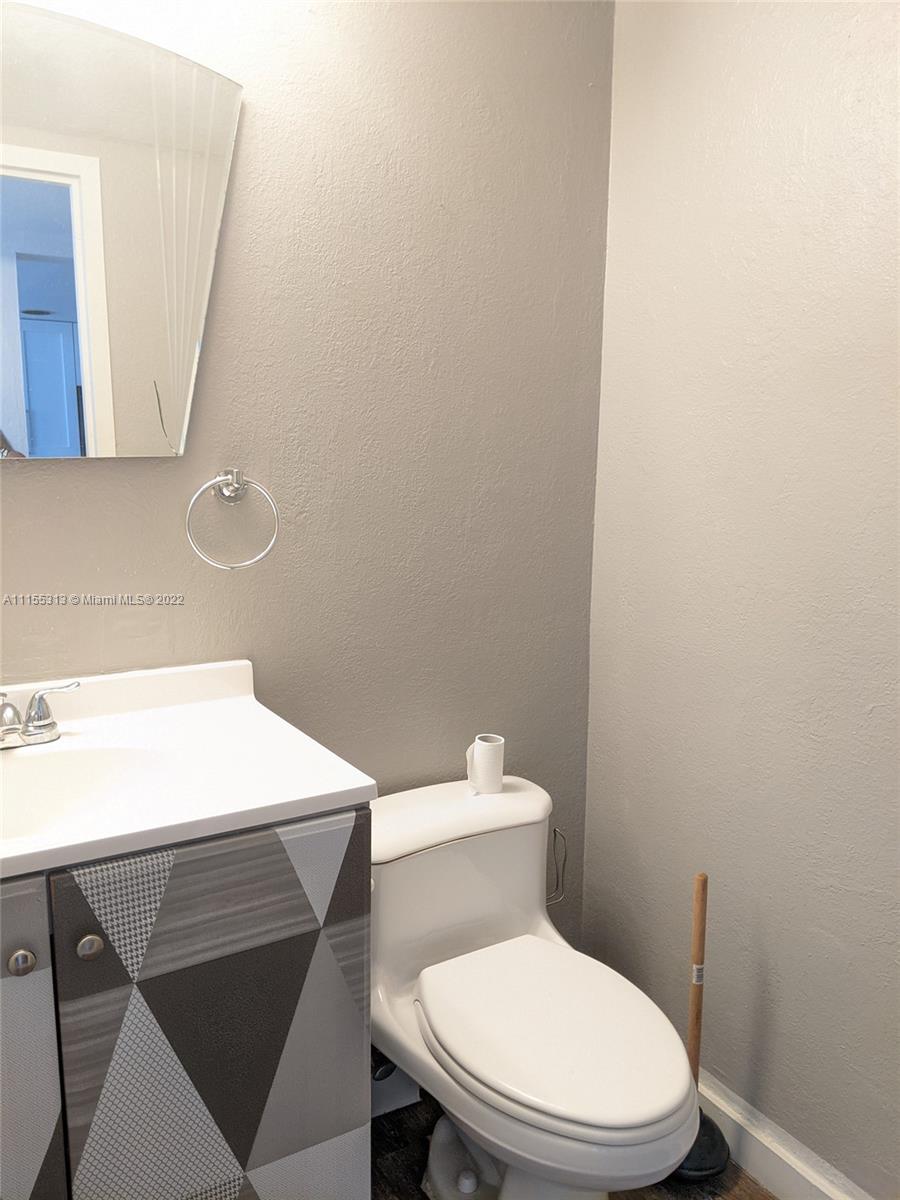 VENETIA CONDO - Residential Lease