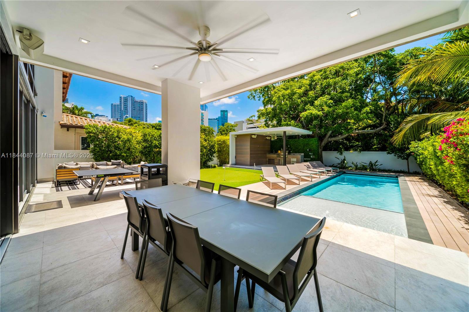 HOLLEMAN PARK - Residential