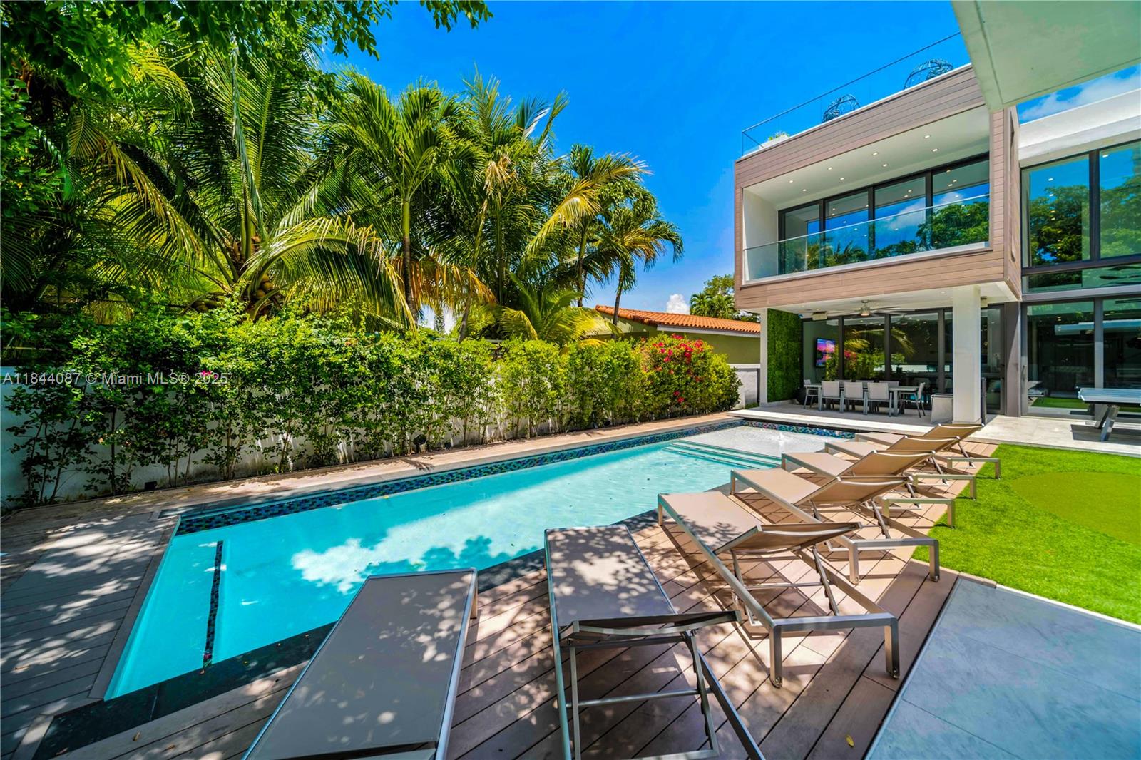 HOLLEMAN PARK - Residential