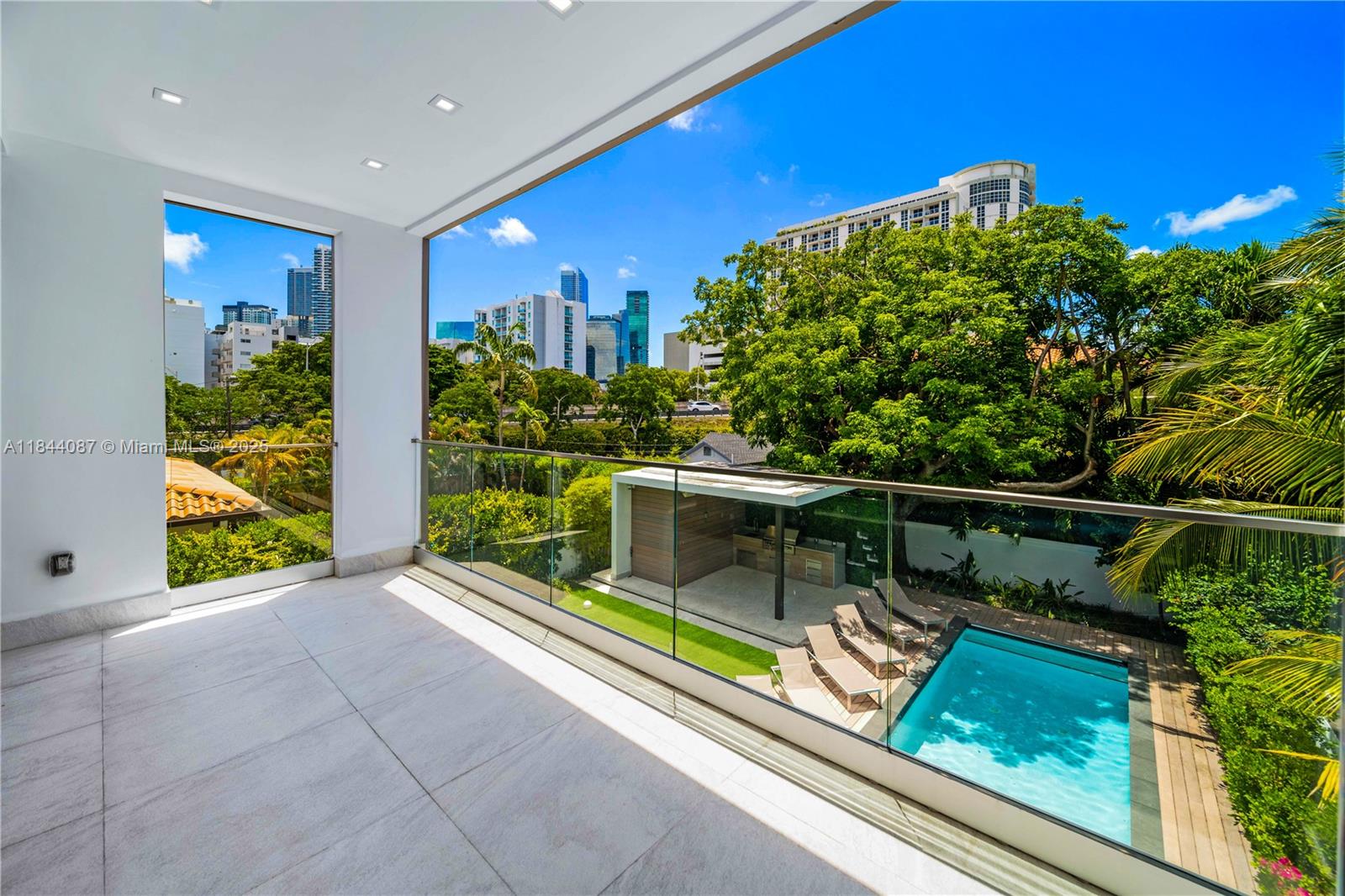 HOLLEMAN PARK - Residential
