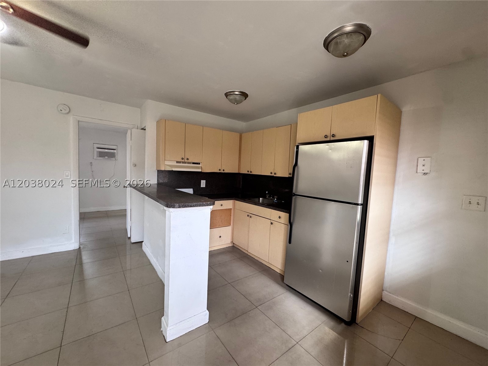 COURTS AT OAKLAND PARK - Residential Lease