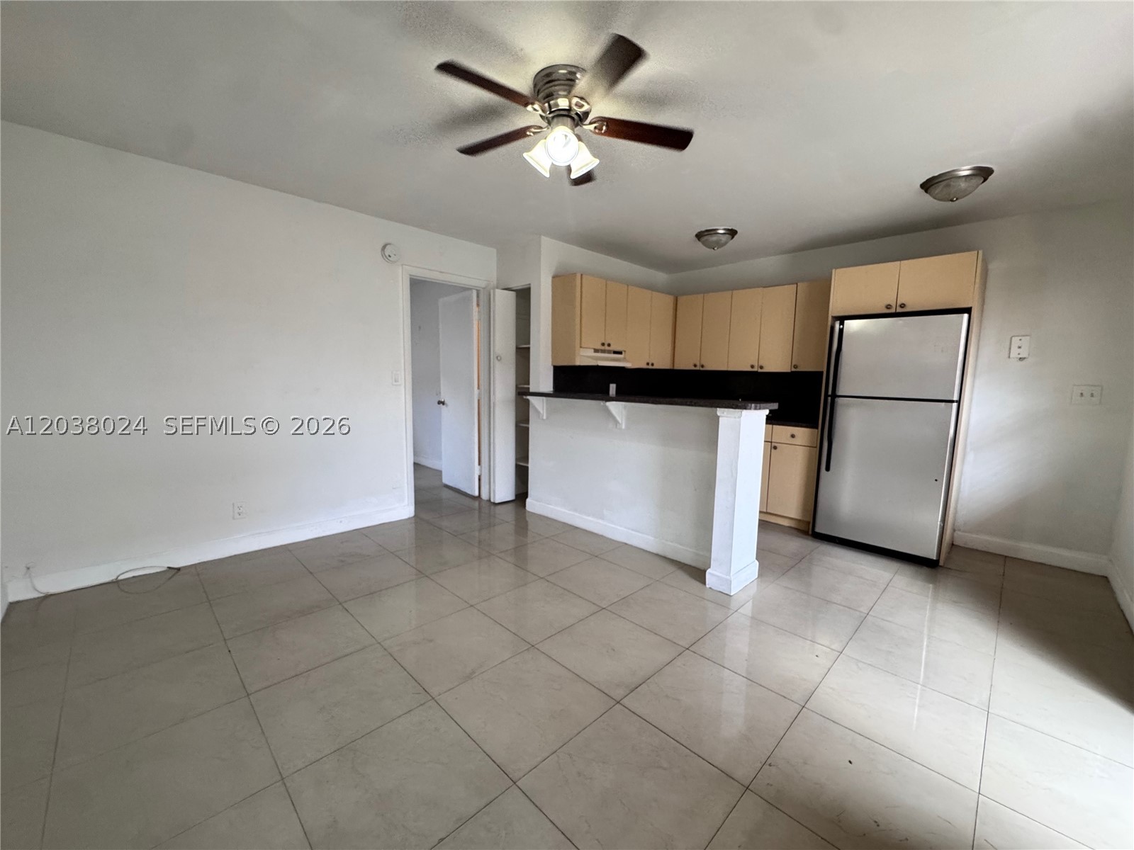COURTS AT OAKLAND PARK - Residential Lease