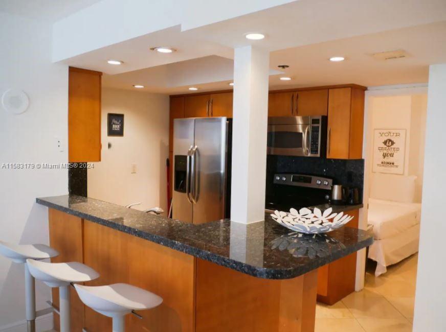THE GRAND CONDO - Residential Lease
