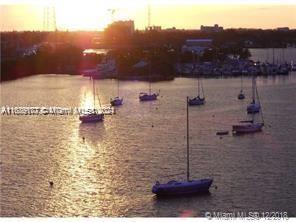 BAYSHORE YACHT & TENNIS C - Residential