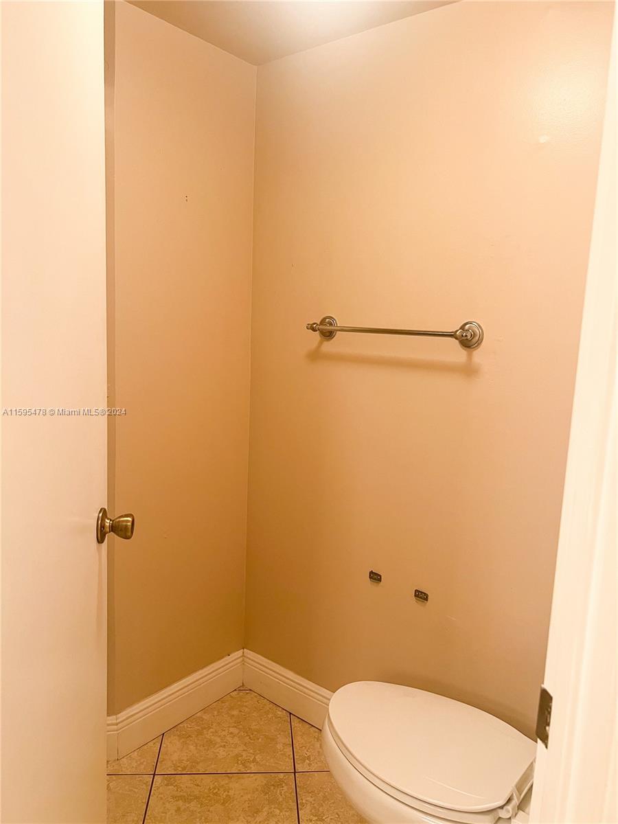 PLANTATION RACQUET CLUB - Residential Lease
