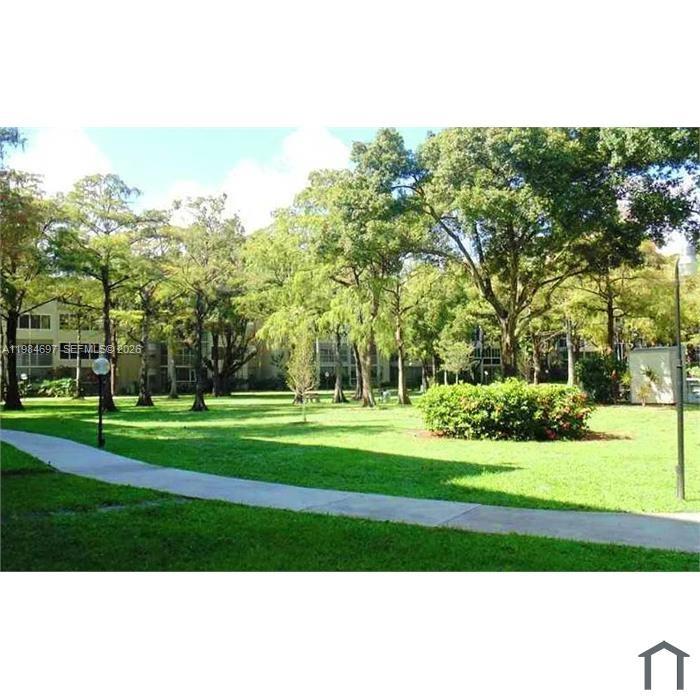 CYPRESS CHASE CONDO NO 1 - Residential