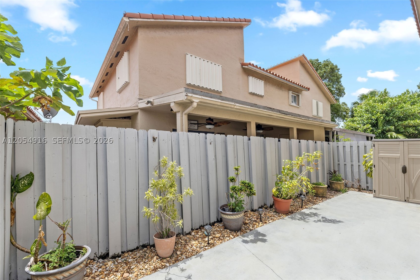WEST PALM GARDENS VILLAS - Residential