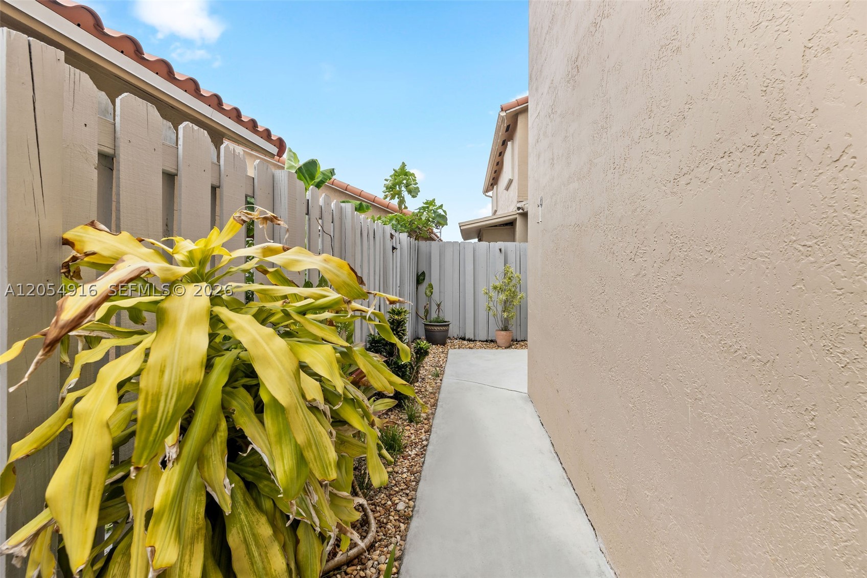 WEST PALM GARDENS VILLAS - Residential