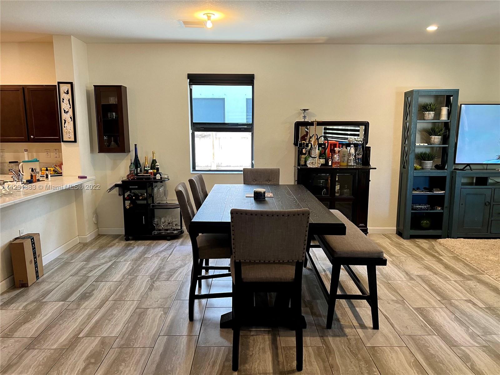 COCO PALM ESTATES - Residential