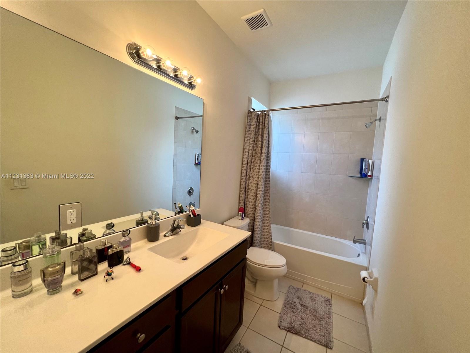 COCO PALM ESTATES - Residential