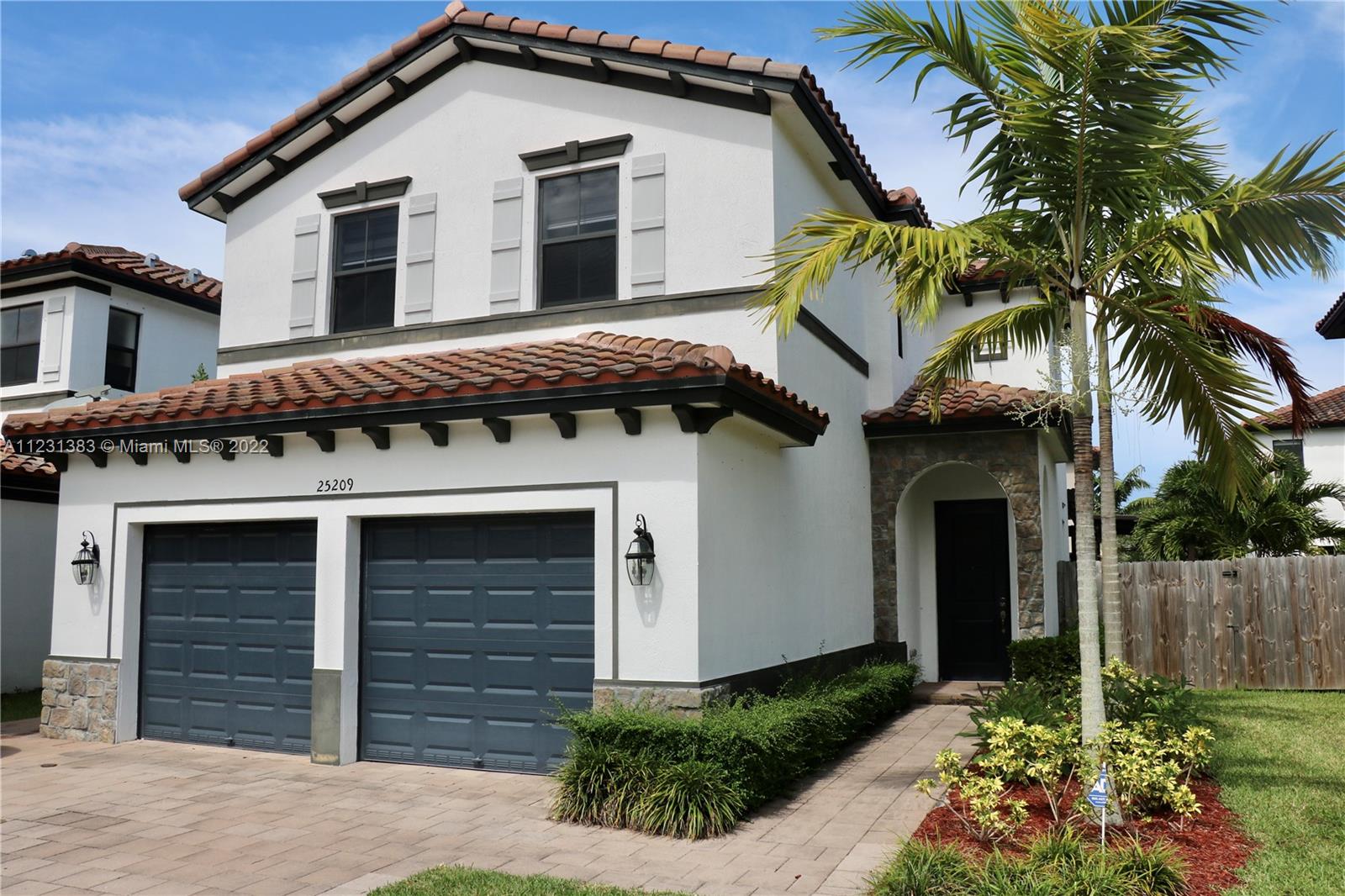 COCO PALM ESTATES - Residential