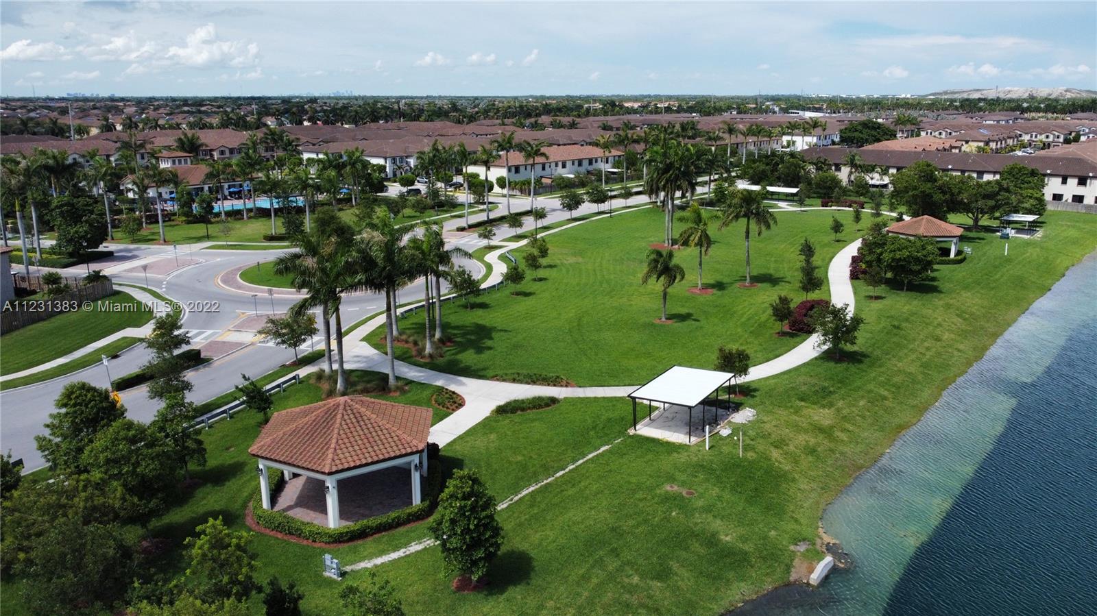 COCO PALM ESTATES - Residential