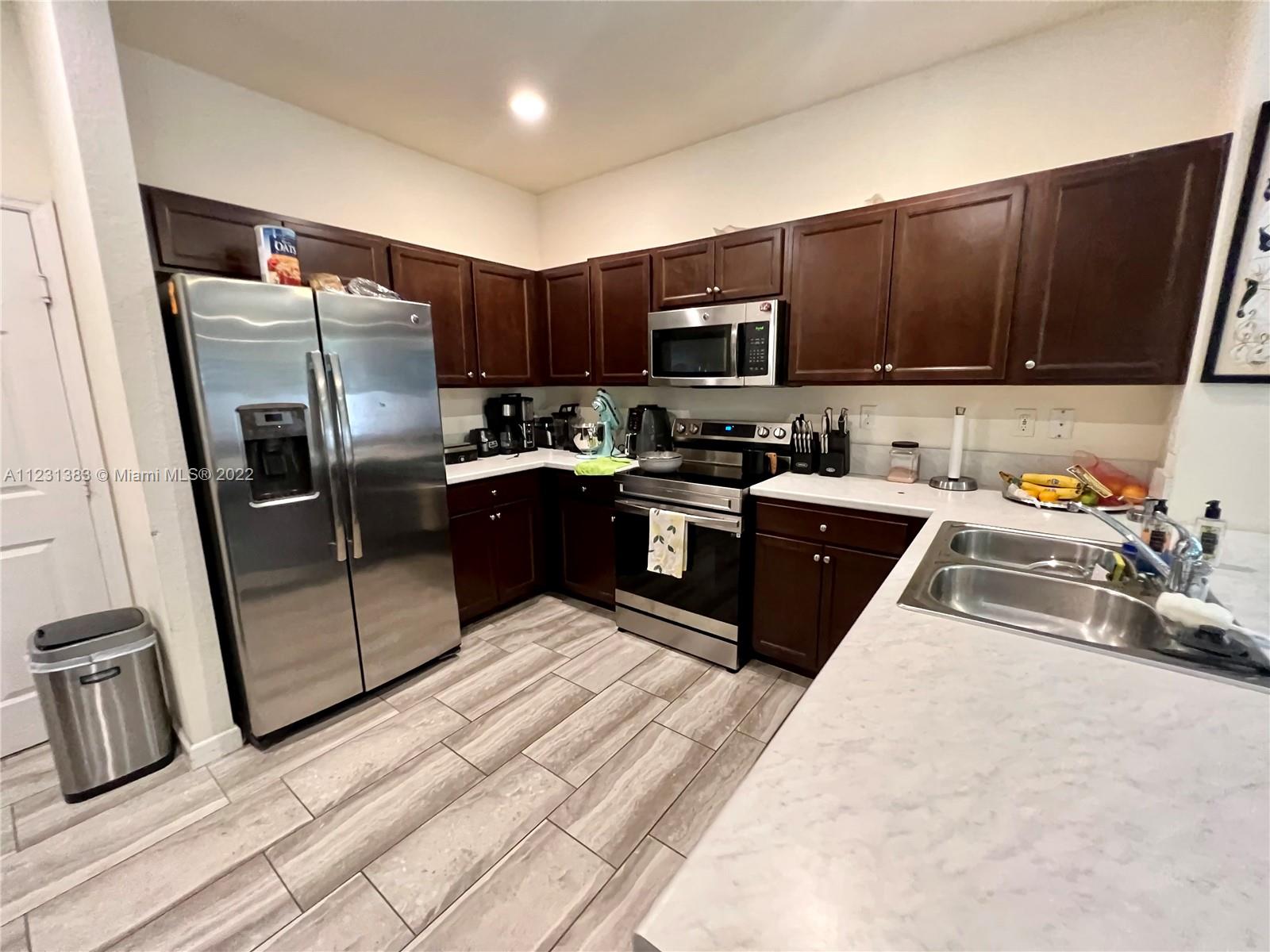 COCO PALM ESTATES - Residential