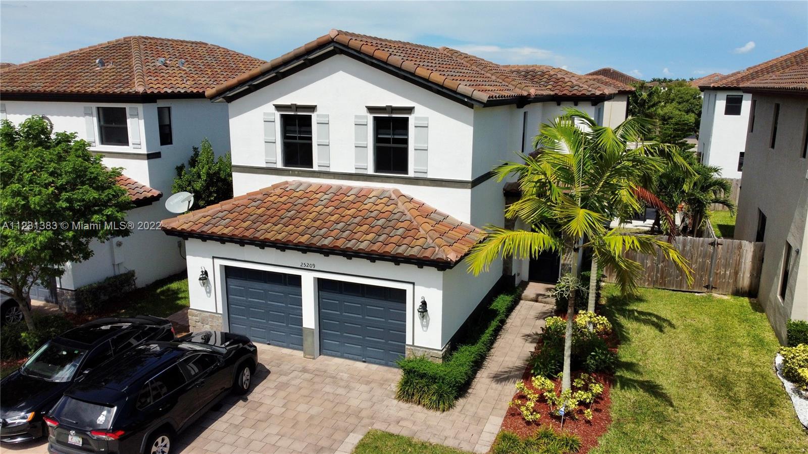 COCO PALM ESTATES - Residential