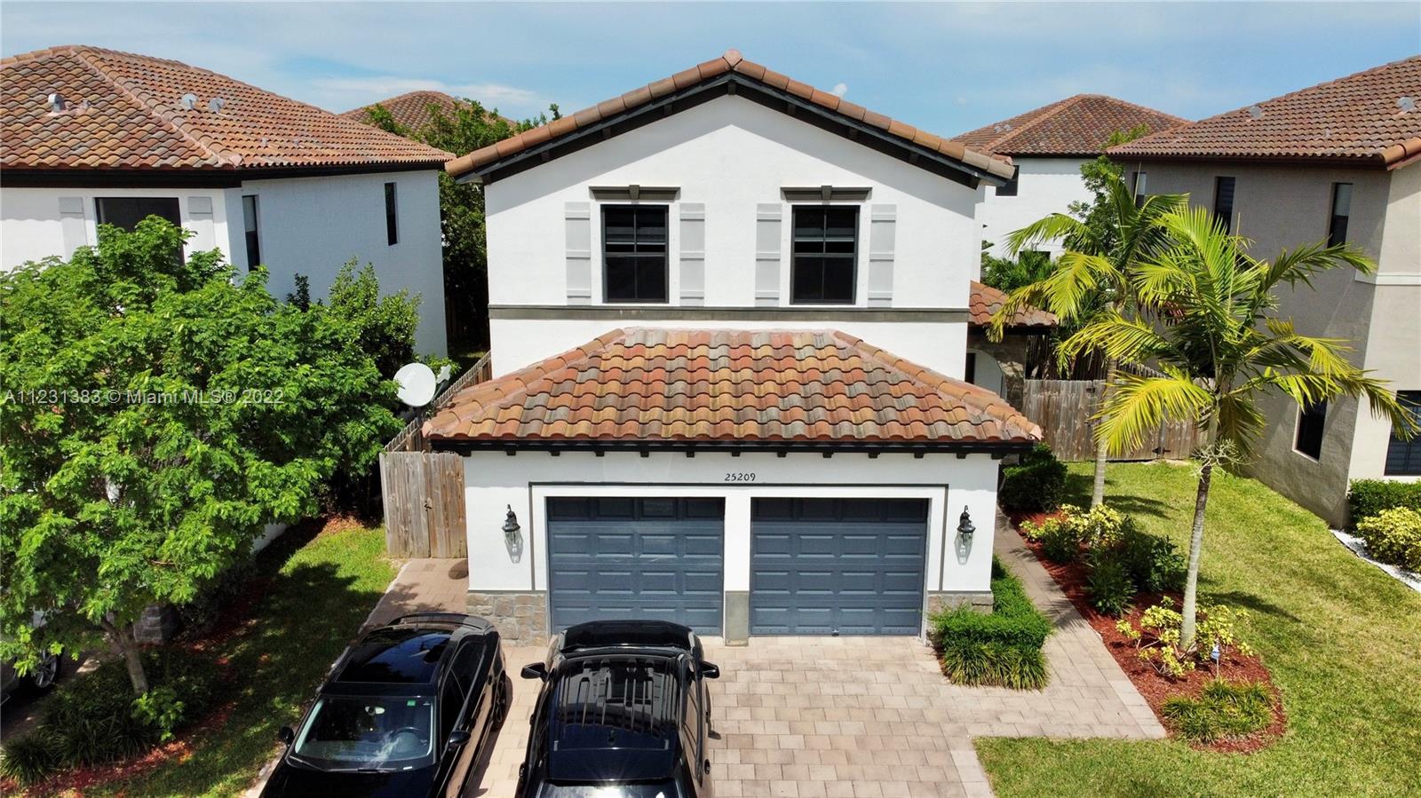 COCO PALM ESTATES - Residential
